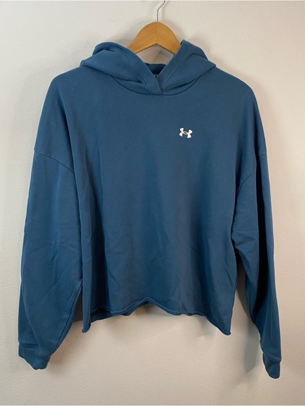 Under Armour Blue Hooded Sweatshirt Women’s Small